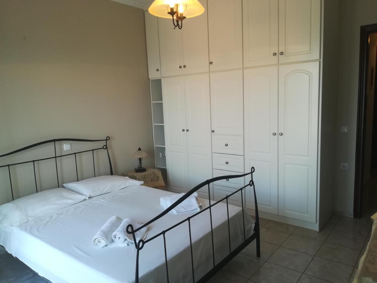 קרבומילוס Villa Eleftheria מראה חיצוני תמונה