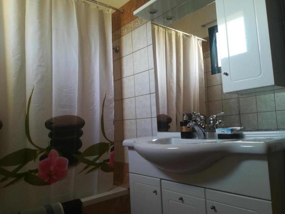 קרבומילוס Villa Eleftheria מראה חיצוני תמונה