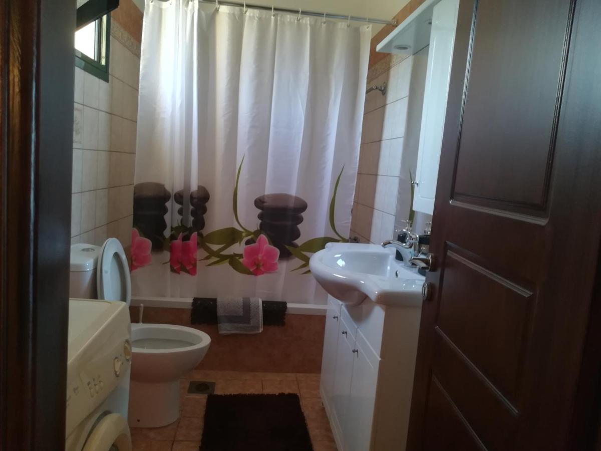 קרבומילוס Villa Eleftheria מראה חיצוני תמונה