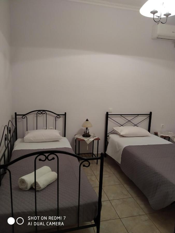 קרבומילוס Villa Eleftheria מראה חיצוני תמונה