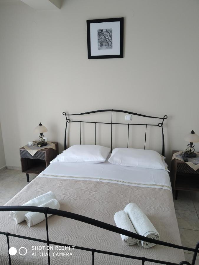 קרבומילוס Villa Eleftheria מראה חיצוני תמונה