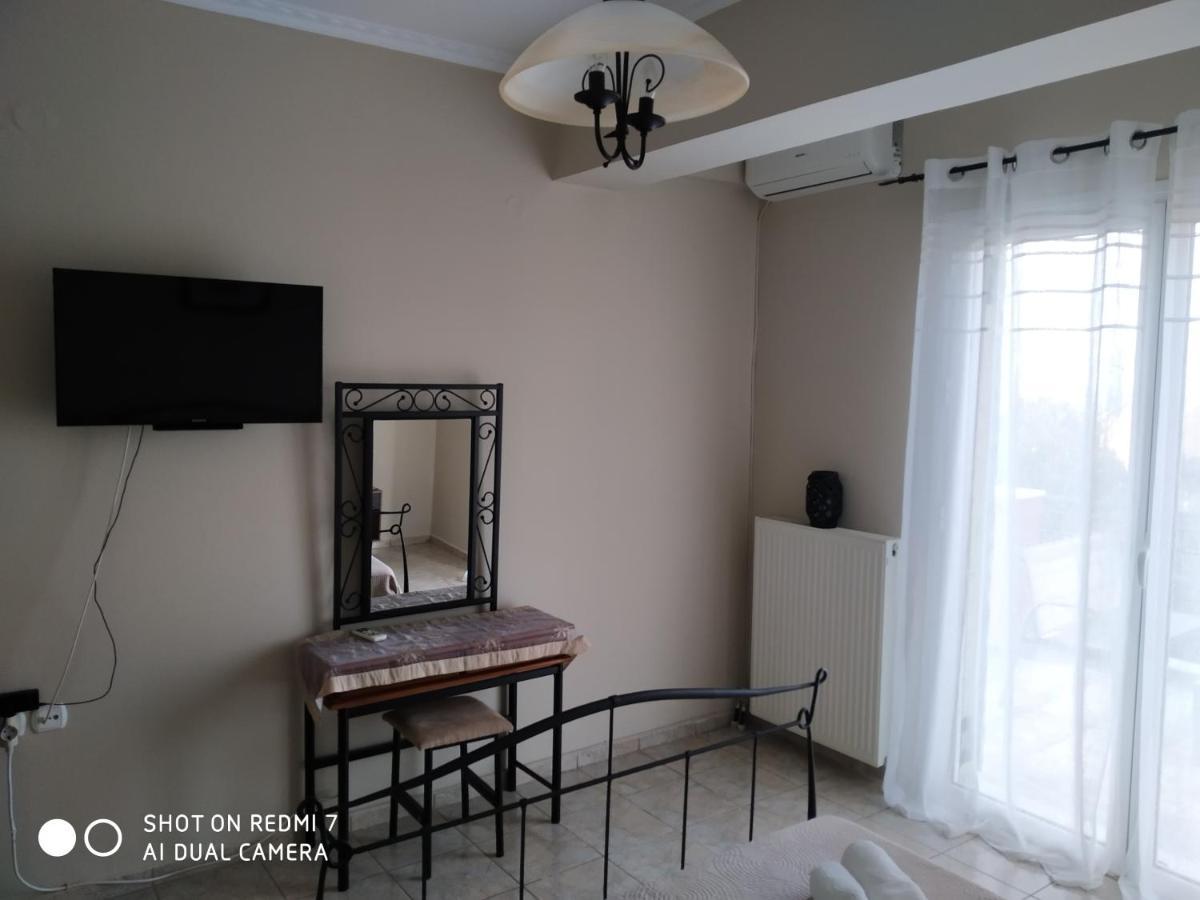 קרבומילוס Villa Eleftheria מראה חיצוני תמונה