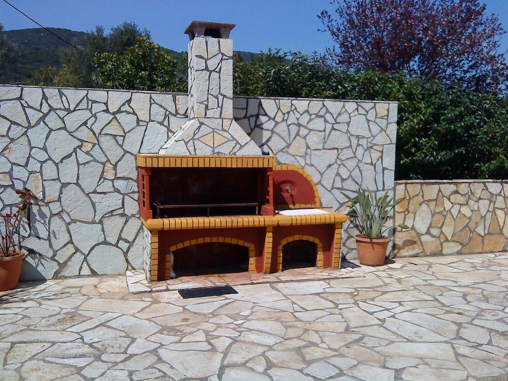קרבומילוס Villa Eleftheria חדר תמונה