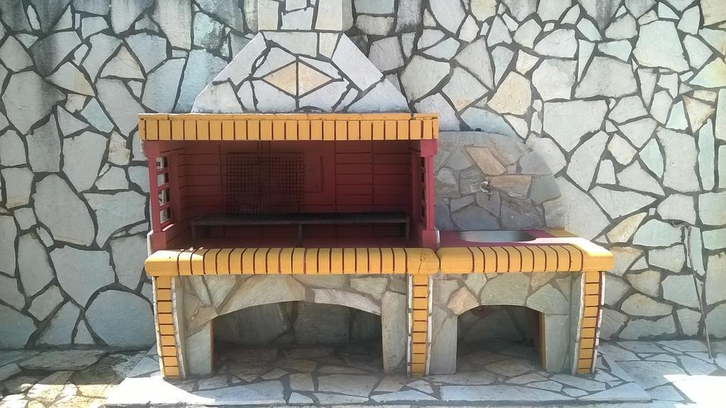קרבומילוס Villa Eleftheria מראה חיצוני תמונה